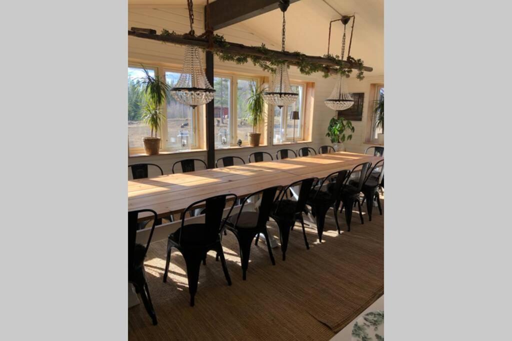 Egen Villa Pa Islandshastgard Riddarhyttan Exterior foto